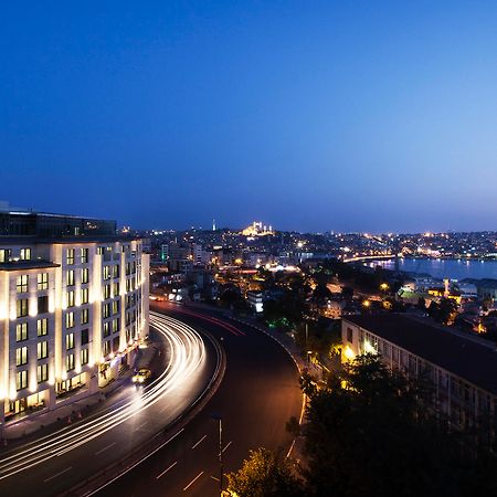 Radisson Blu Hotel Istanbul Pera Luaran gambar The Nile River in Cairo