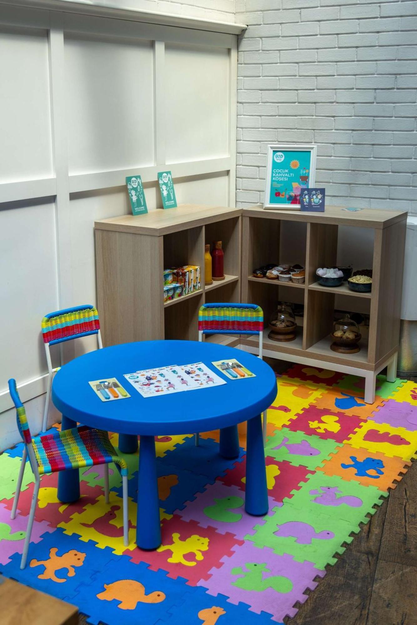 Radisson Blu Hotel Istanbul Pera Luaran gambar Childcare centre